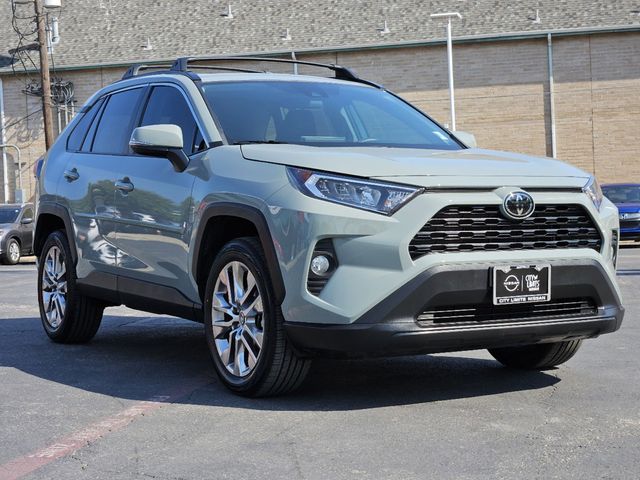 2020 Toyota RAV4 XLE Premium