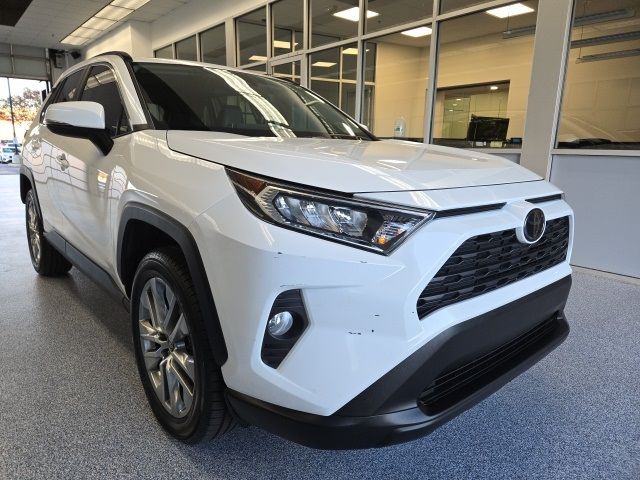 2020 Toyota RAV4 XLE Premium