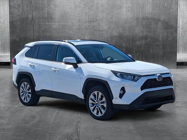 2020 Toyota RAV4 XLE Premium