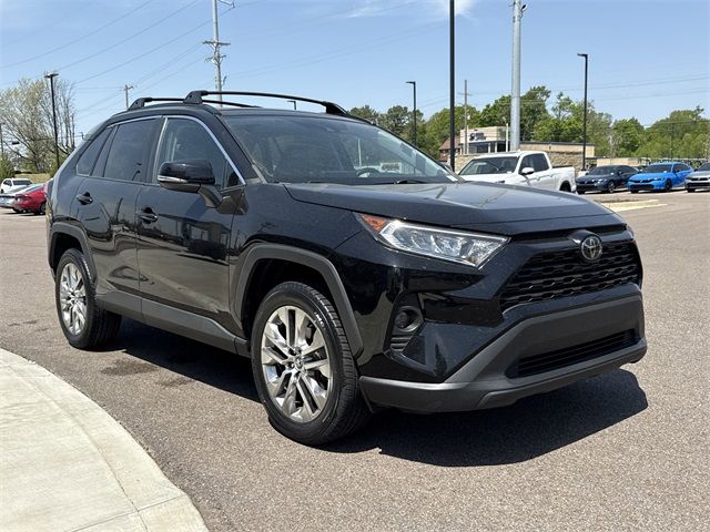 2020 Toyota RAV4 XLE Premium