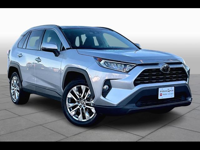 2020 Toyota RAV4 XLE Premium