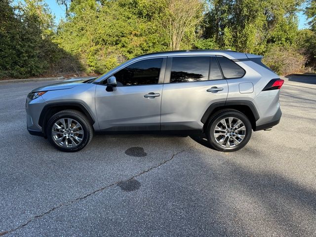 2020 Toyota RAV4 XLE Premium