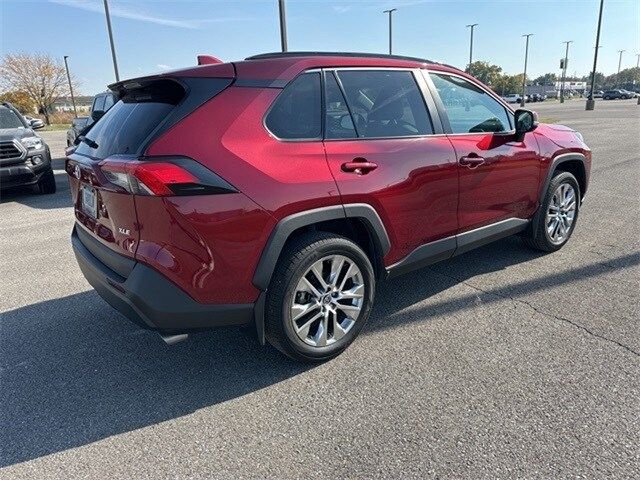 2020 Toyota RAV4 XLE Premium