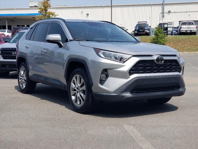 2020 Toyota RAV4 XLE Premium