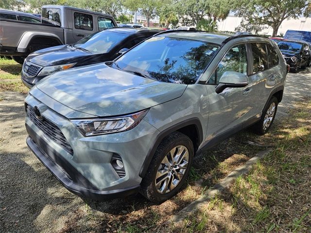 2020 Toyota RAV4 XLE Premium