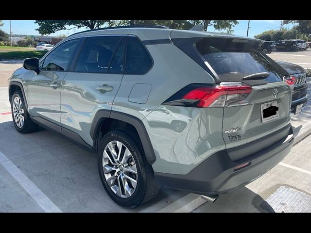 2020 Toyota RAV4 XLE Premium