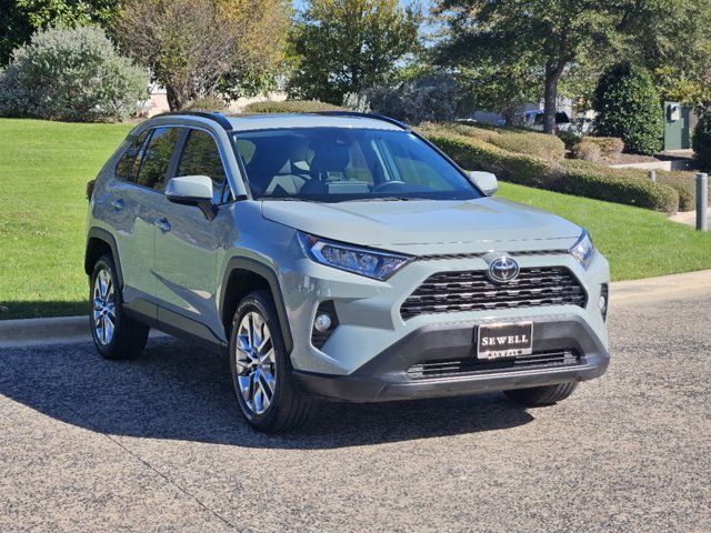 2020 Toyota RAV4 XLE Premium