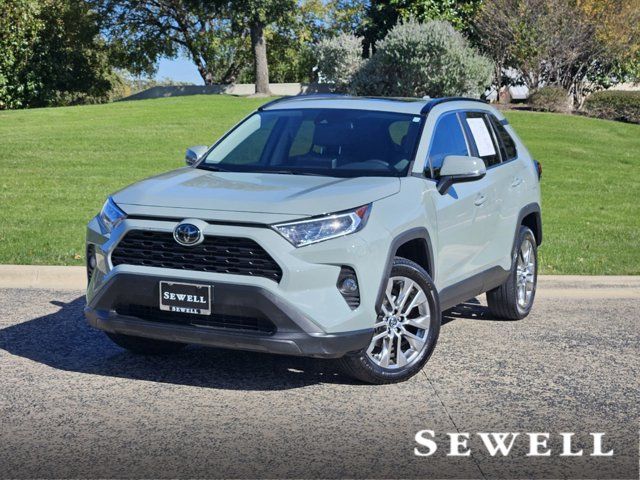 2020 Toyota RAV4 XLE Premium