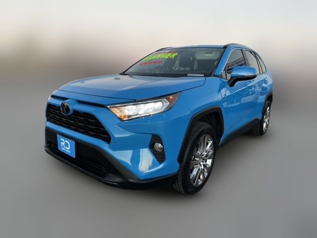 2020 Toyota RAV4 XLE Premium