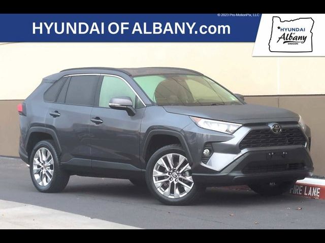 2020 Toyota RAV4 XLE Premium