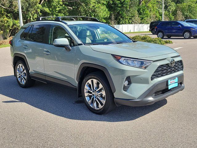 2020 Toyota RAV4 XLE Premium