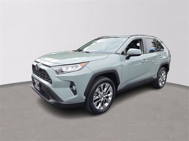 2020 Toyota RAV4 XLE Premium