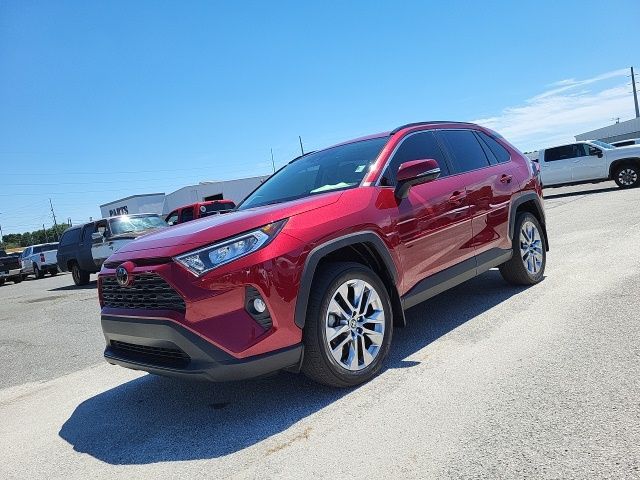 2020 Toyota RAV4 XLE Premium