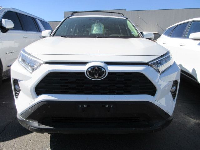 2020 Toyota RAV4 XLE Premium