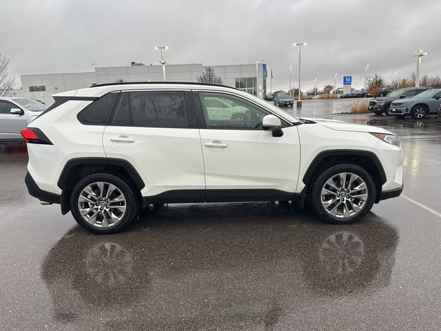 2020 Toyota RAV4 XLE Premium