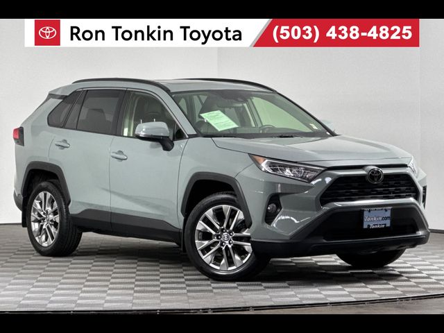 2020 Toyota RAV4 XLE Premium