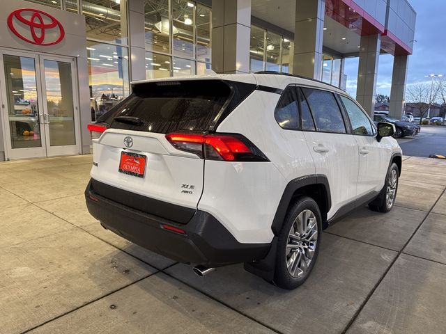 2020 Toyota RAV4 XLE Premium