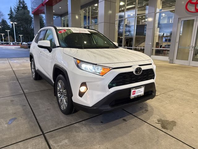 2020 Toyota RAV4 XLE Premium