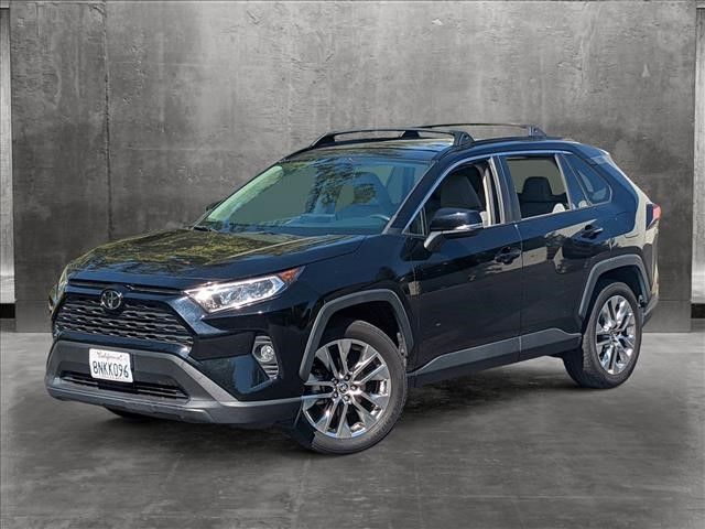 2020 Toyota RAV4 XLE Premium