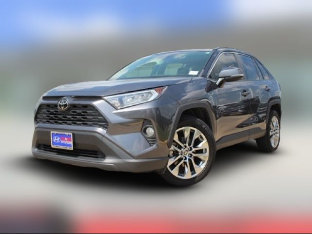 2020 Toyota RAV4 XLE Premium