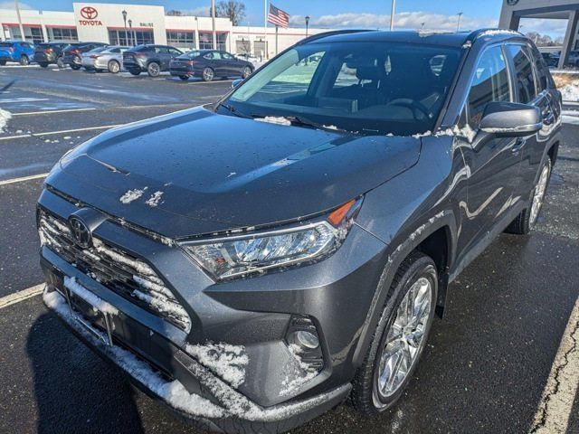 2020 Toyota RAV4 XLE Premium