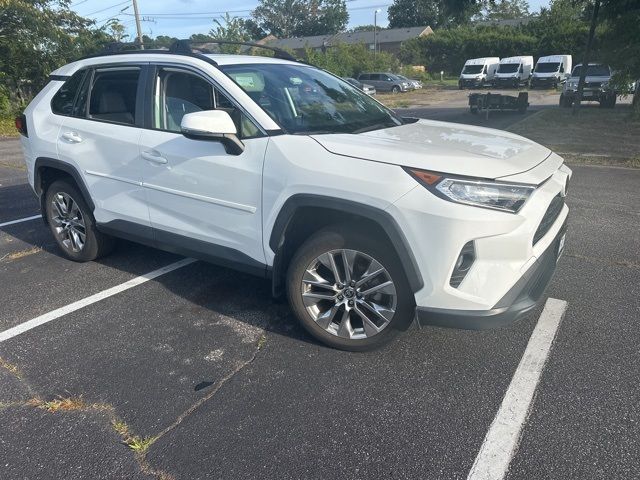 2020 Toyota RAV4 XLE Premium