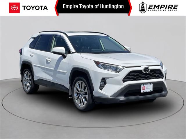 2020 Toyota RAV4 XLE Premium