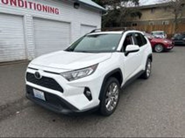 2020 Toyota RAV4 XLE Premium