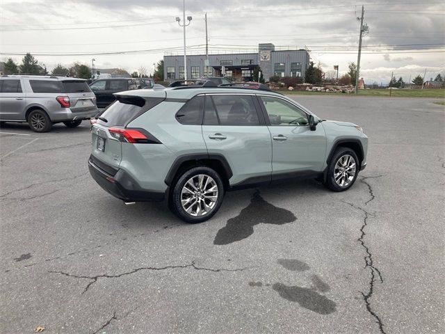 2020 Toyota RAV4 XLE Premium