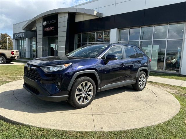 2020 Toyota RAV4 XLE Premium