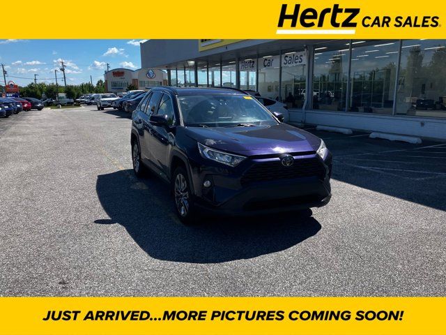 2020 Toyota RAV4 XLE Premium