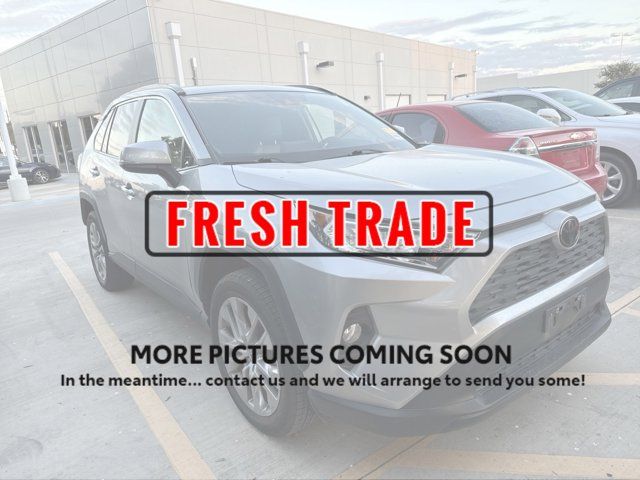 2020 Toyota RAV4 XLE Premium