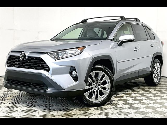 2020 Toyota RAV4 XLE Premium