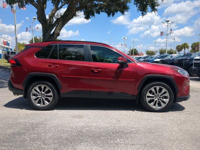 2020 Toyota RAV4 XLE Premium