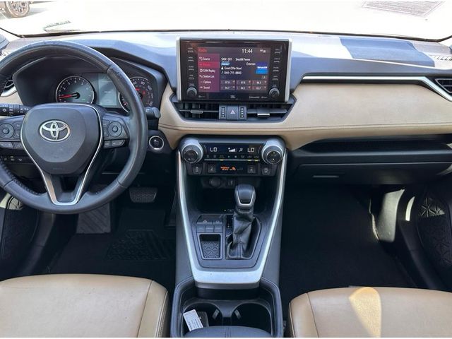 2020 Toyota RAV4 XLE Premium