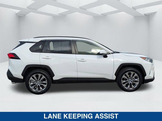 2020 Toyota RAV4 XLE Premium