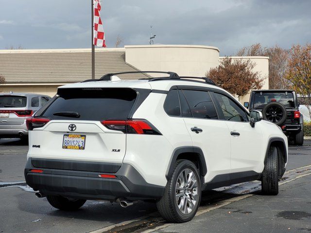 2020 Toyota RAV4 XLE Premium