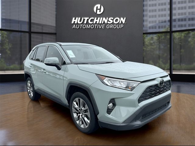 2020 Toyota RAV4 XLE Premium