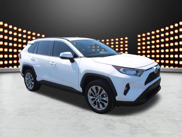 2020 Toyota RAV4 XLE Premium