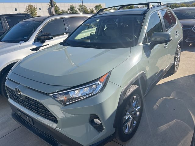 2020 Toyota RAV4 XLE Premium