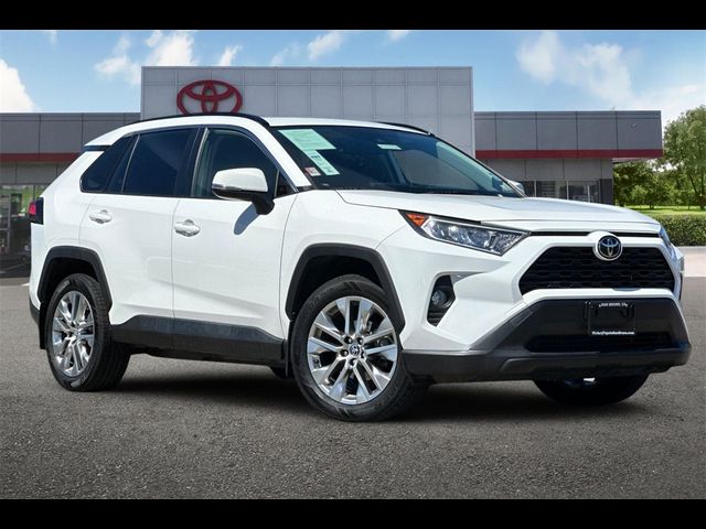 2020 Toyota RAV4 XLE Premium