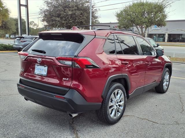 2020 Toyota RAV4 XLE Premium