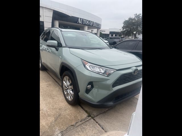 2020 Toyota RAV4 XLE Premium