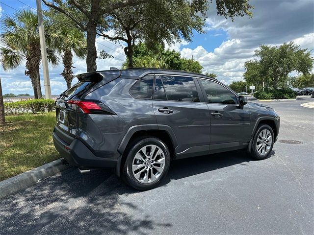 2020 Toyota RAV4 XLE Premium