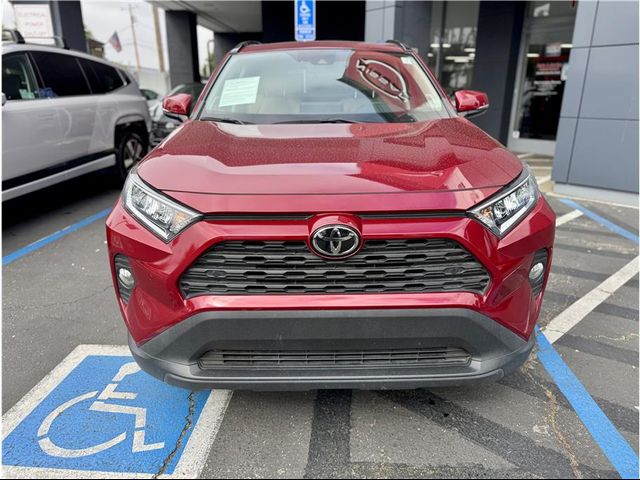 2020 Toyota RAV4 XLE Premium