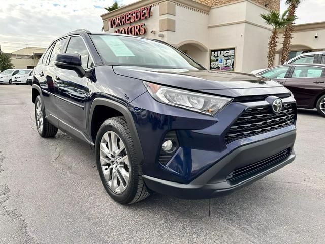 2020 Toyota RAV4 XLE Premium