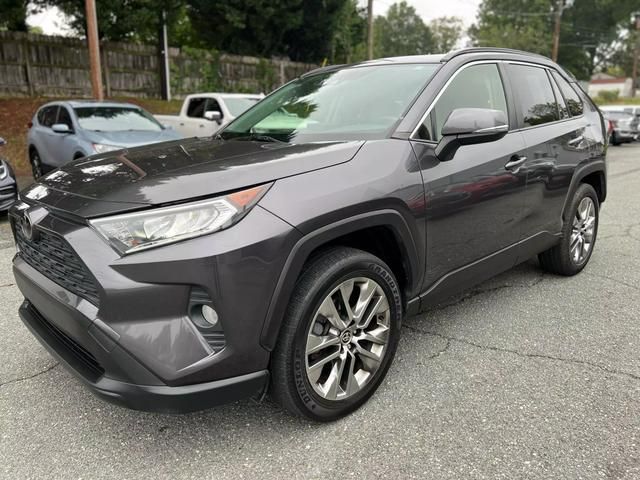 2020 Toyota RAV4 XLE Premium