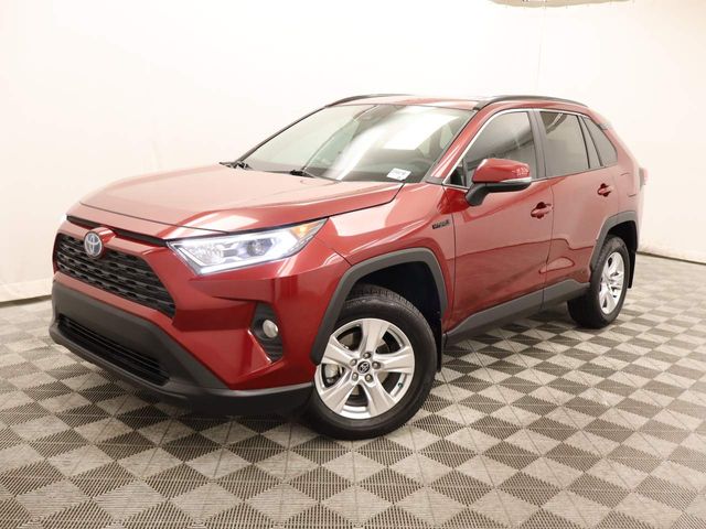 2020 Toyota RAV4 Hybrid XLE