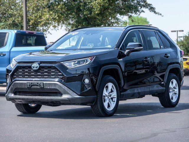 2020 Toyota RAV4 Hybrid XLE