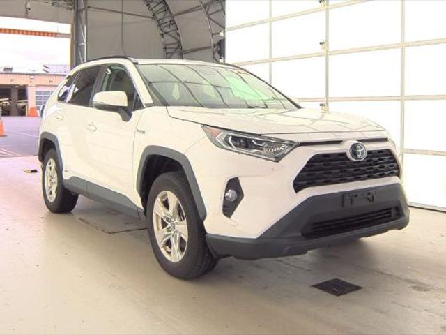 2020 Toyota RAV4 Hybrid XLE